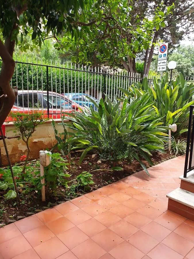 La Casa Di Lalla Vicino Mondello Appartement Palermo
